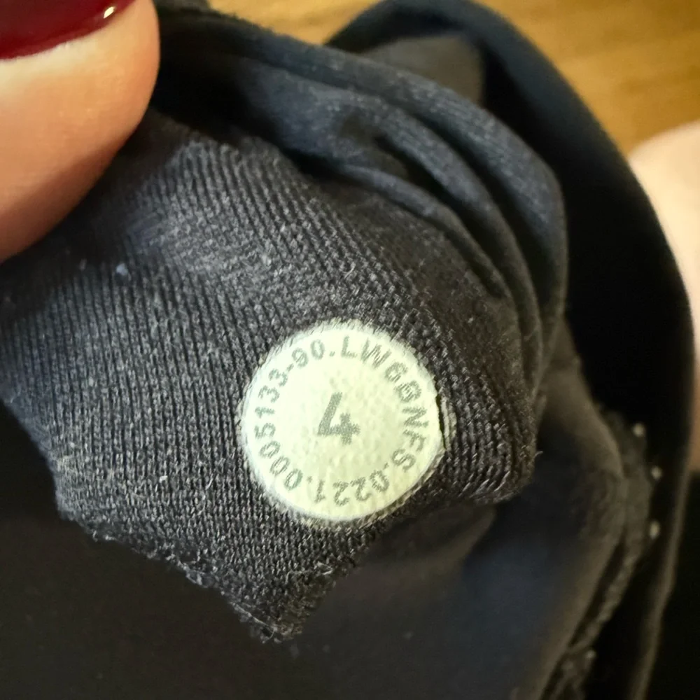 lululemon Wunder Train High Rise Crop - Size 4